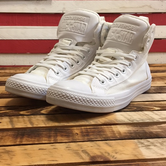 Converse Shoes - Converse Women’s Size 10